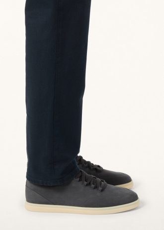 Soho Walk Sneaker