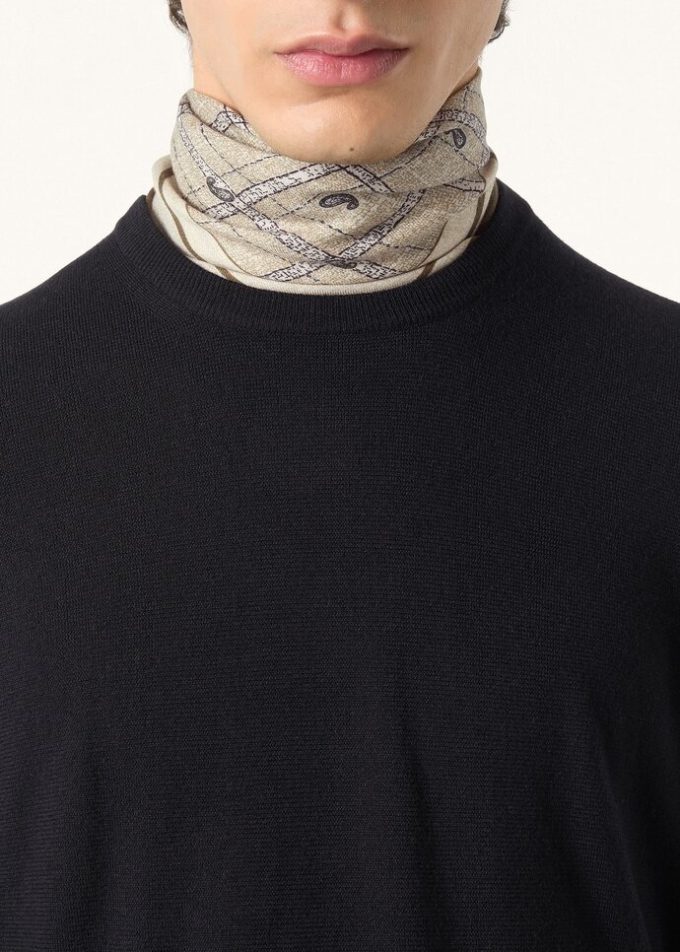 Superlekki sweter z okrągłym dekoltem Superlekki sweter z okrągłym dekoltem