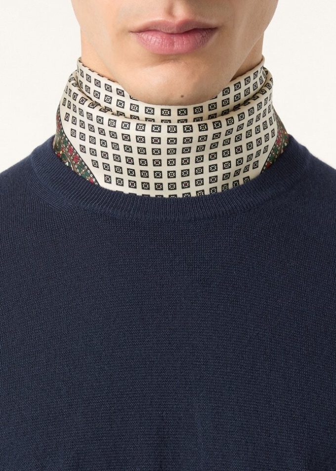 Superlekki sweter z okrągłym dekoltem Superlekki sweter z okrągłym dekoltem