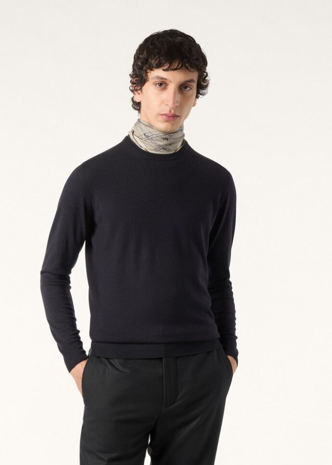Superlekki sweter z okrągłym dekoltem Superlekki sweter z okrągłym dekoltem