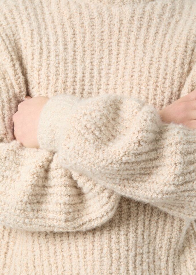 Sweter kokonowy