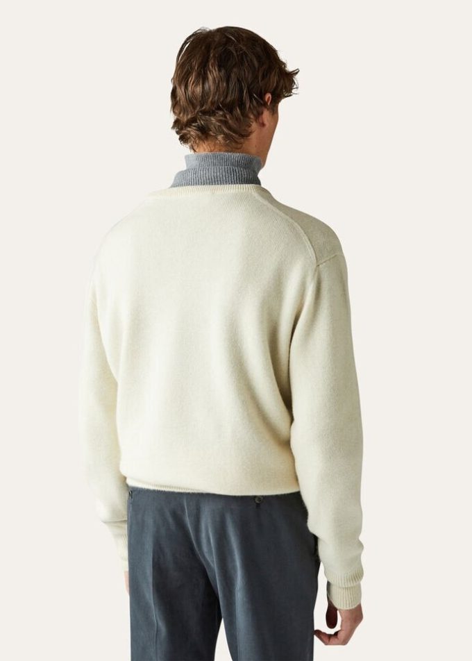 Sweter Loro z dekoltem w serek Sweter Loro z dekoltem w serek