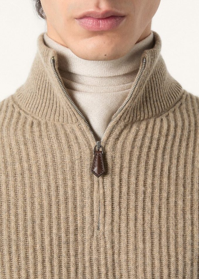 Sweter z platanem Sweter z platanem