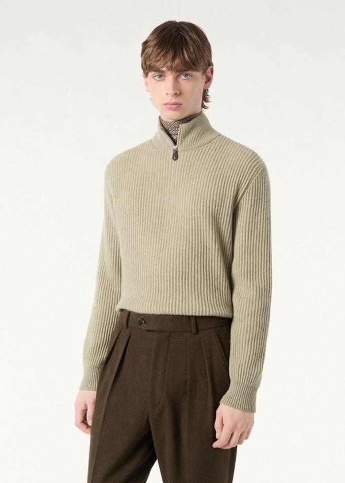 Sweter z platanem Sweter z platanem
