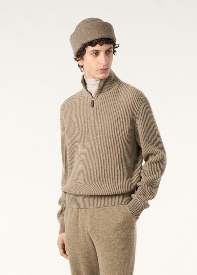 Sweter z platanem Sweter z platanem