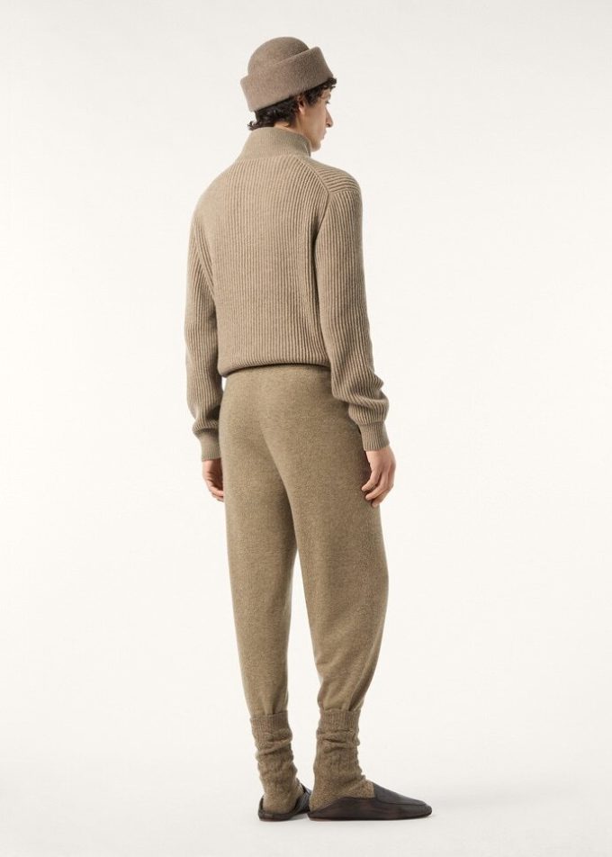 Sweter z platanem Sweter z platanem